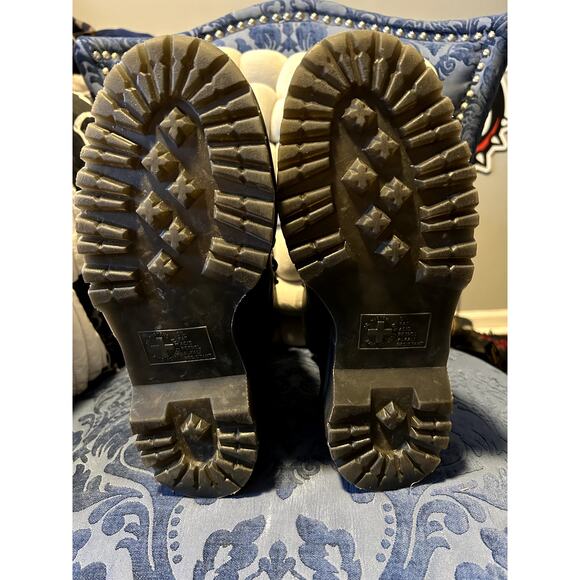 Dr Martens Sinclair Hearts Black size 9/EU 41 - Picture 6 of 6